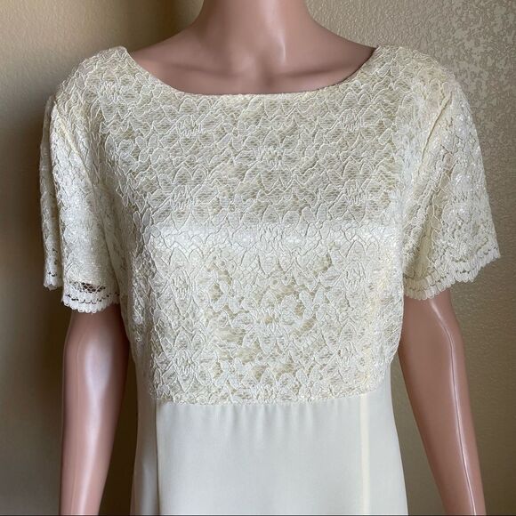 VTG Lanz of Salzburg Pale Yellow/Ivory Lace Gown Mother of the Bride Size 12 - Picture 2 of 11